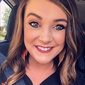 Meet your Posher, Nikki